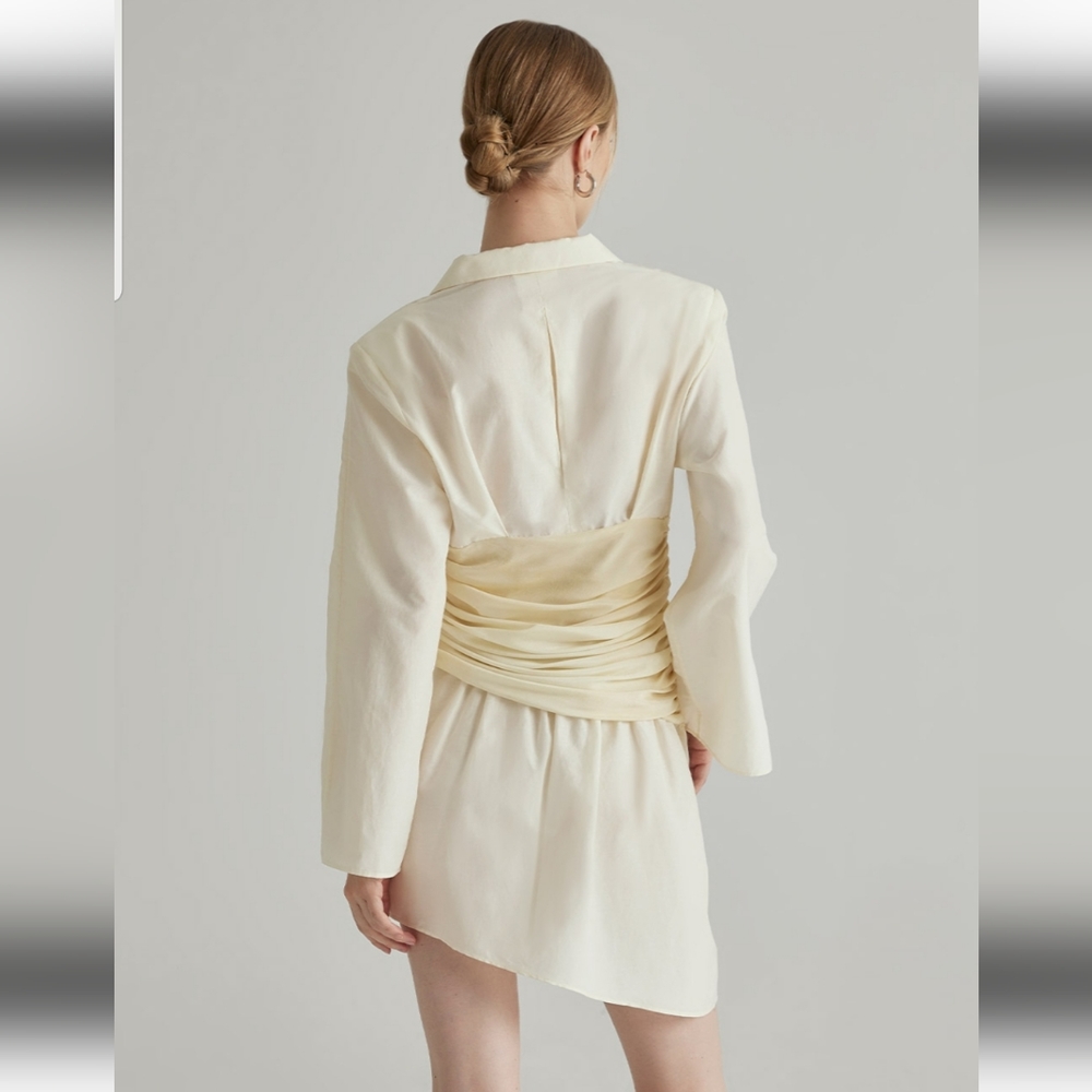 Soft Gradient Pleated Belt Silk Blazer Dress (Ivory/Yellow) - Silk Maison - Picture 3 of 14